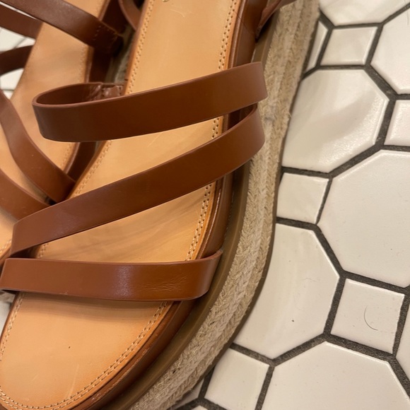 Vince Camuto platform wedges ankle wrap - Picture 7 of 9